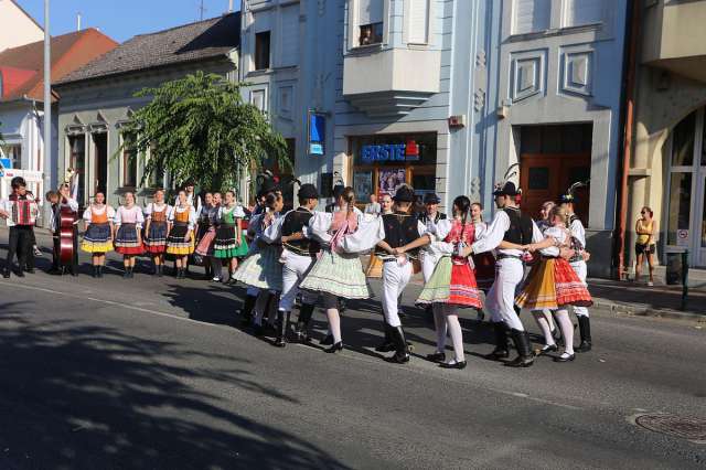 Sárvári Nemzetközi Folklórnapok
