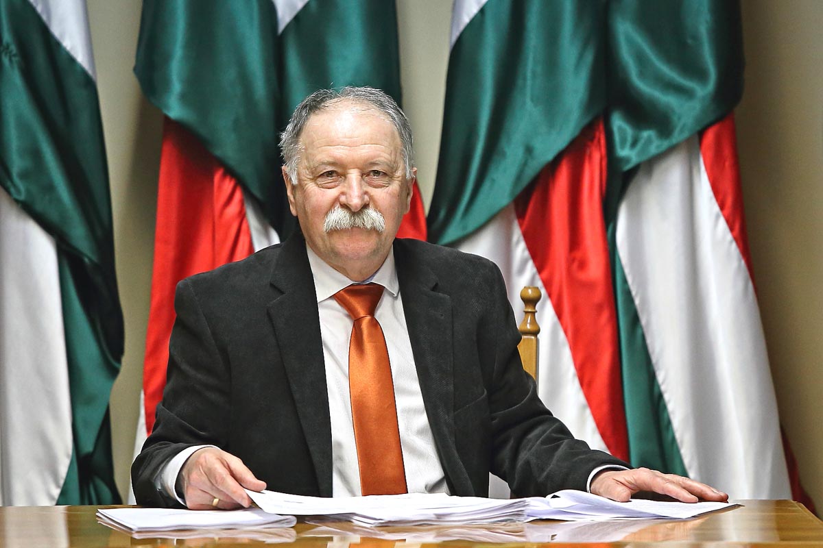 Sárvár város polgármesterének köszöntője